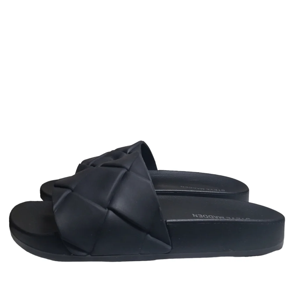 Steve Madden Soulful Black Quilted Pool Slides Sz 5